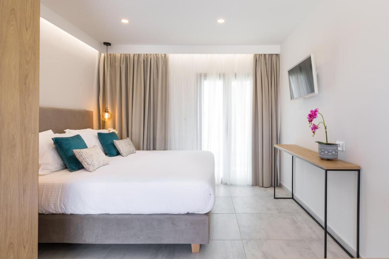 V Luxury Suites Kanáli Kültér fotó