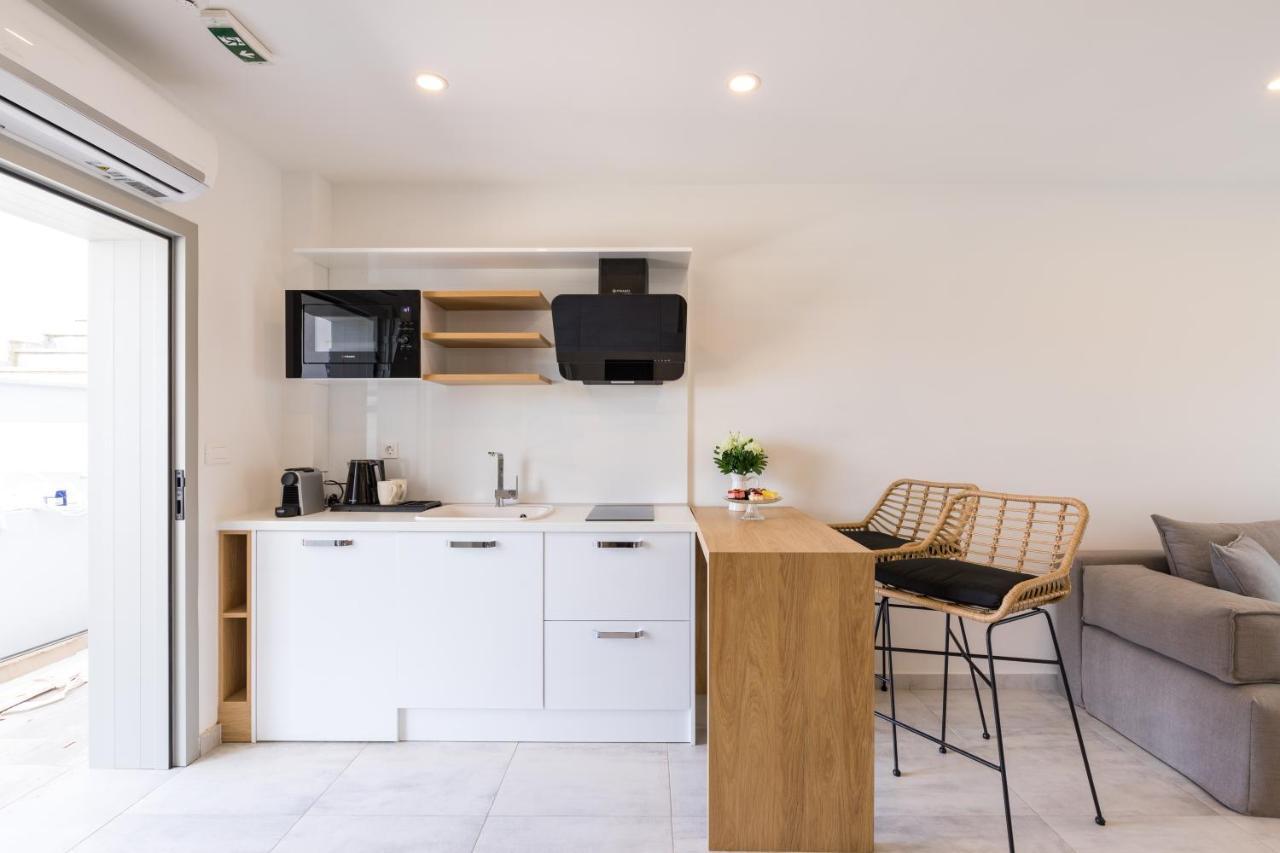V Luxury Suites Kanáli Kültér fotó