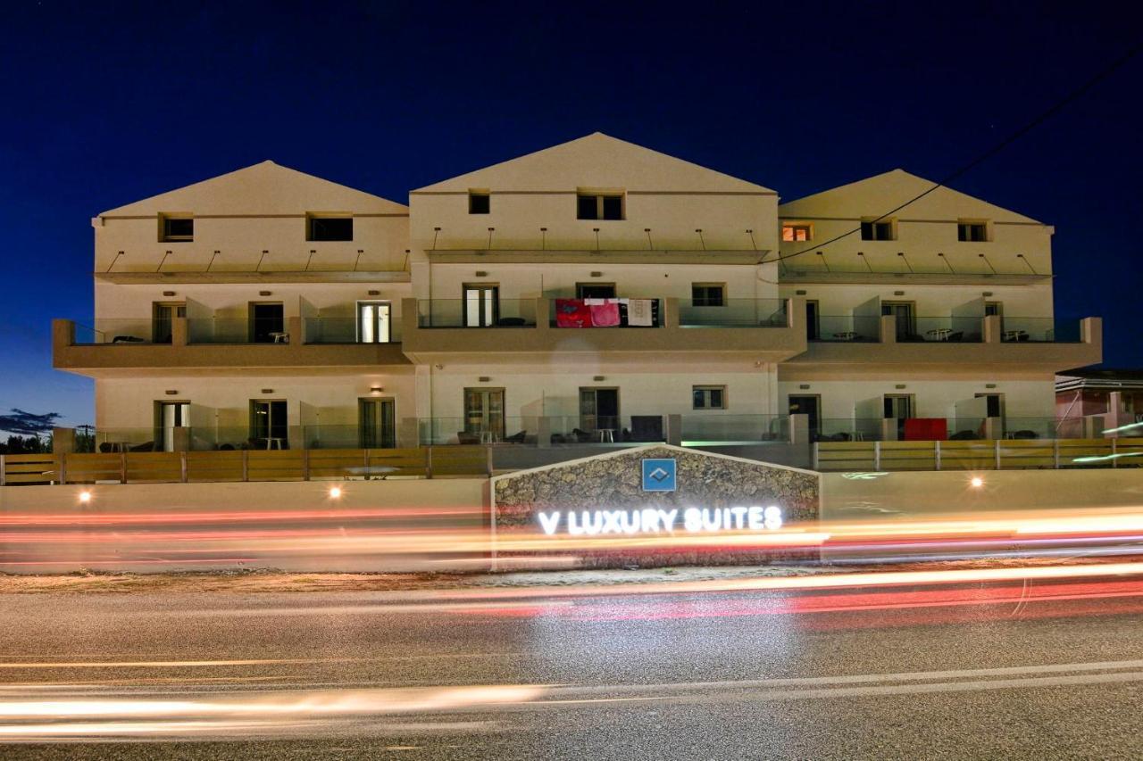 V Luxury Suites Kanáli Kültér fotó