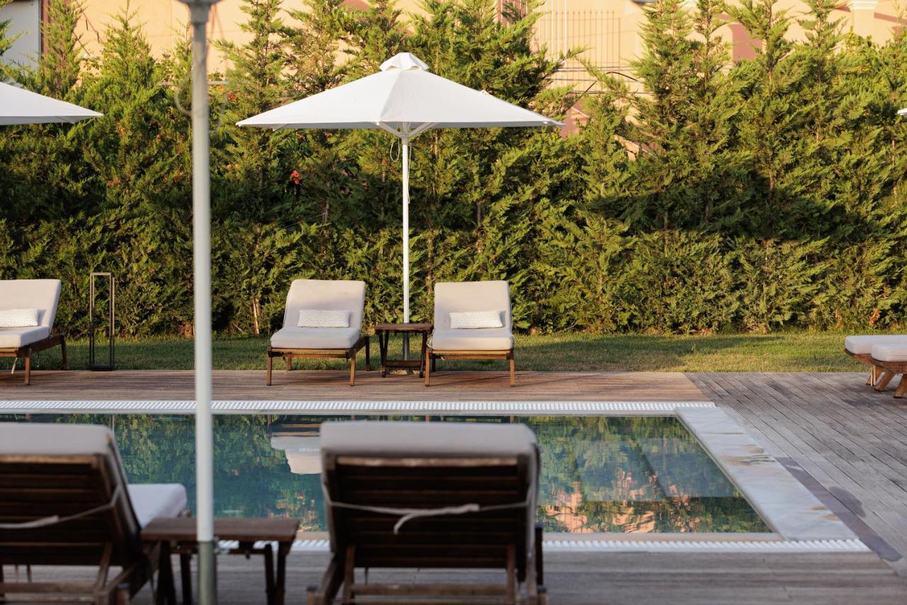 V Luxury Suites Kanáli Kültér fotó