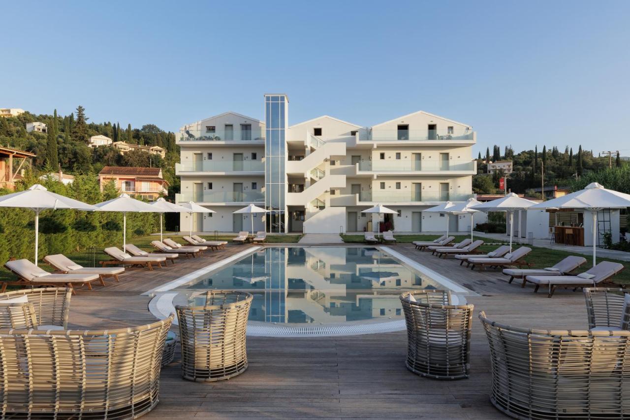 V Luxury Suites Kanáli Kültér fotó